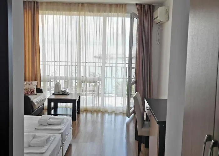 Vendégház лазурен бряг 2*