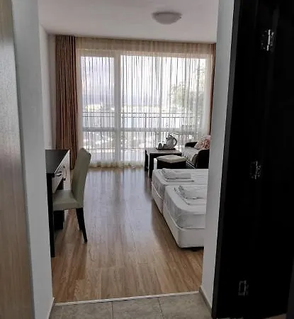 Gæstehus лазурен бряг 2*