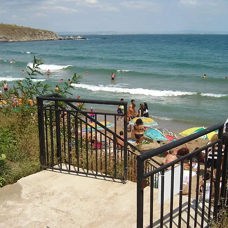 Gæstehus лазурен бряг Chernomorets