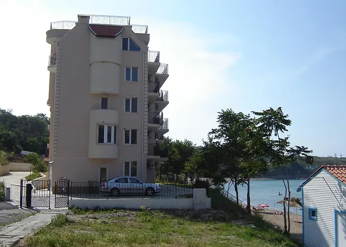 Pensiune лазурен бряг 2*